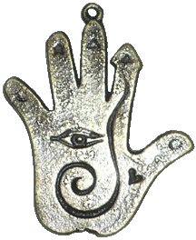 médaille totem main du chaman