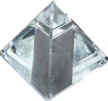 pyramide en cristal